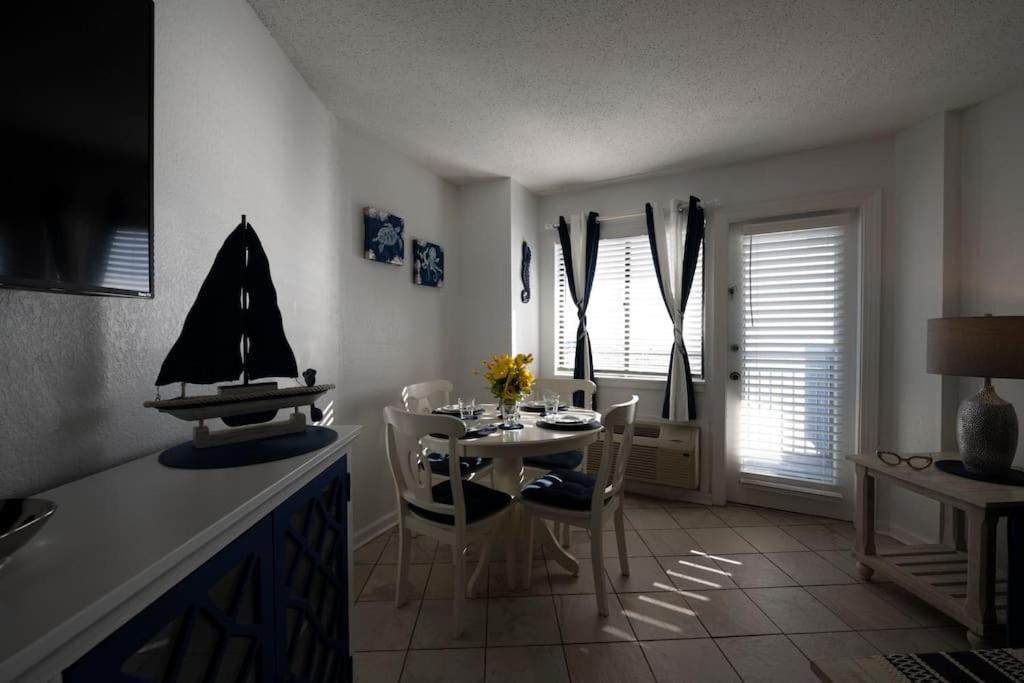 Royal Retreat-Amazing View-King Bed-1 Bedroom-Full Kitchen-Free Parking-Self Check-In Myrtle Beach Luaran gambar